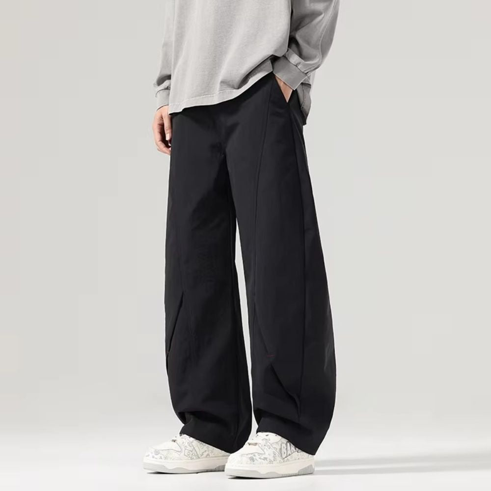 Men's wide leg cargo pants