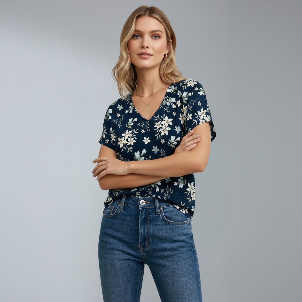 Women's floral v-neck short sleeve t-shirt